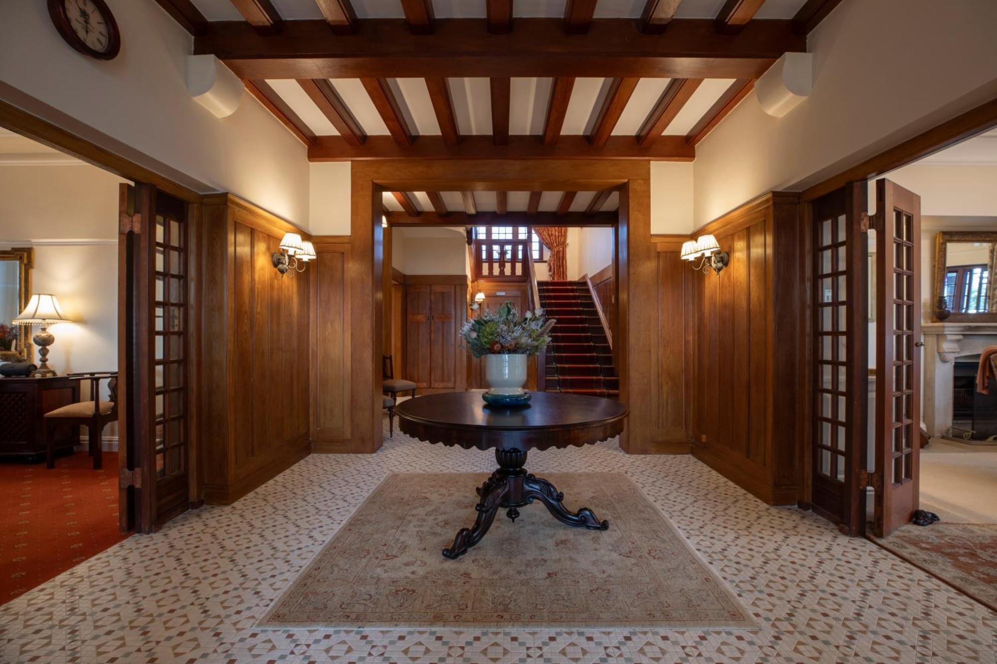 St James Guest Houses Калк Бей Екстериор снимка