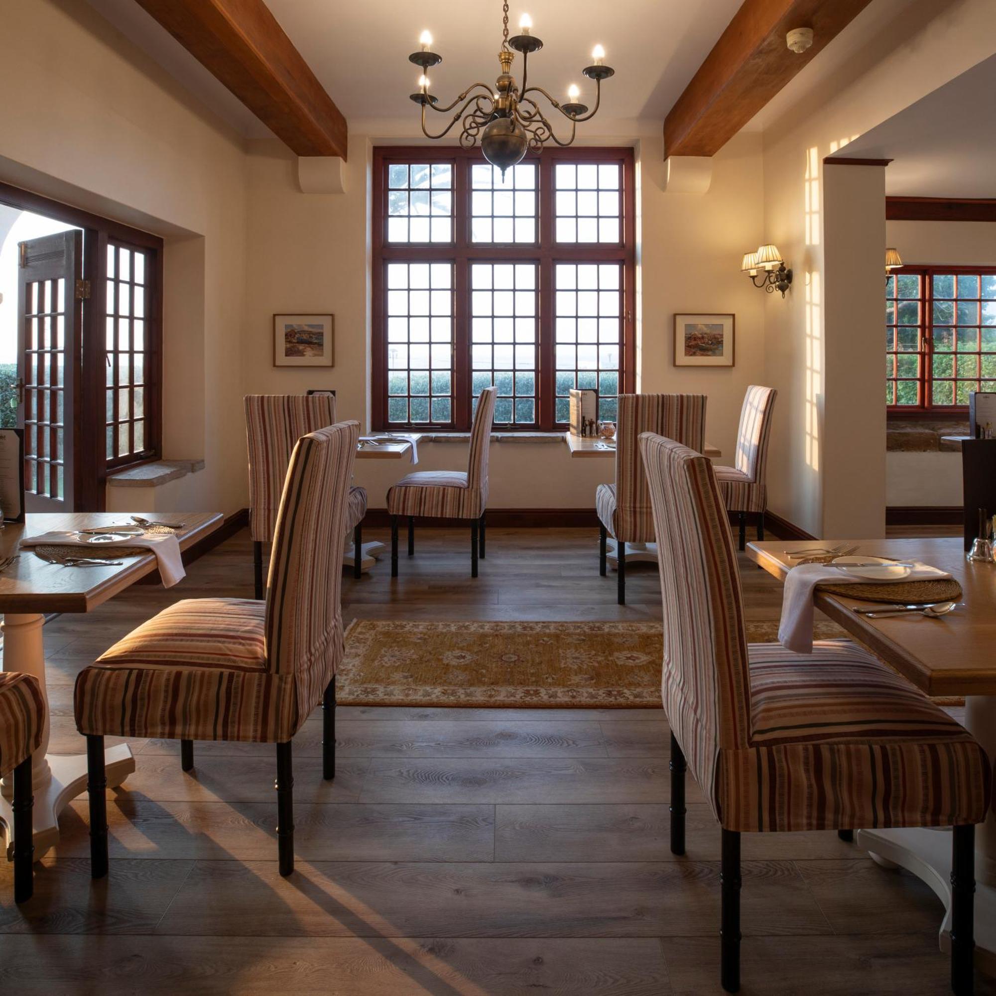 St James Guest Houses Калк Бей Екстериор снимка