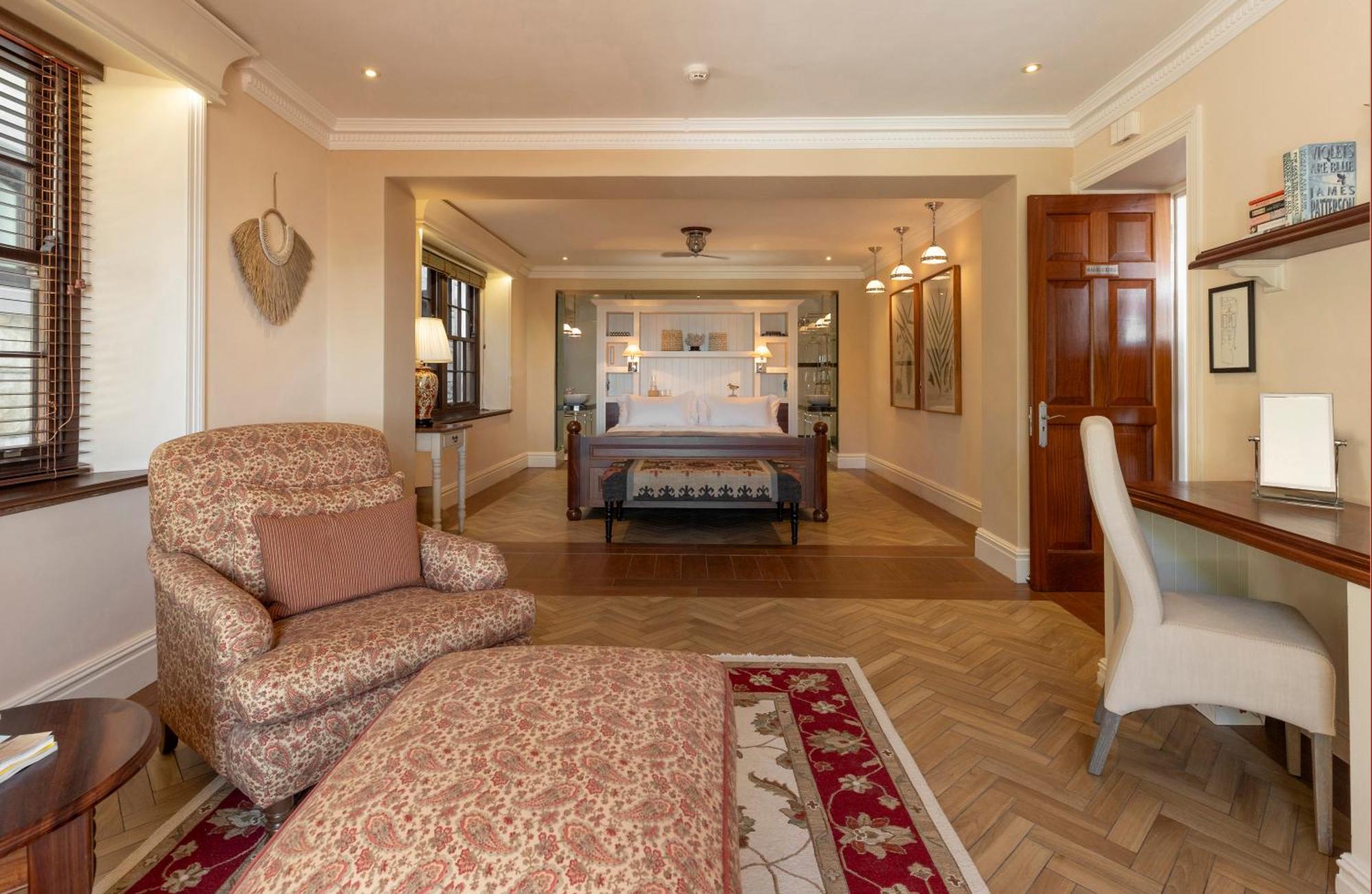 St James Guest Houses Калк Бей Екстериор снимка