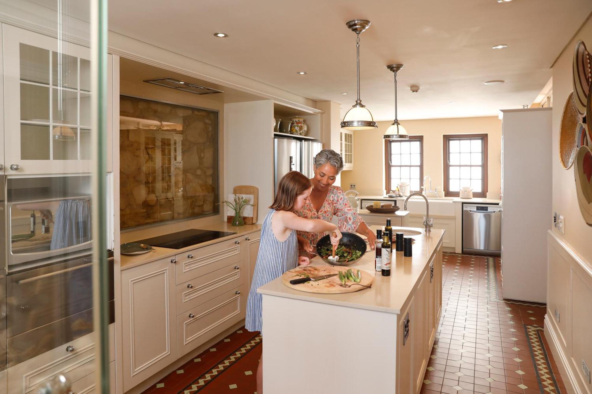 St James Guest Houses Калк Бей Екстериор снимка